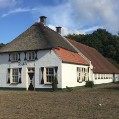 Natuurbegraafplaats     ‘Hoeve Ruth’