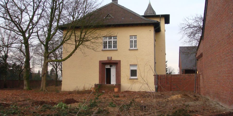 Crematorium in oude Hoeve Willich (D)